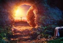 Besimtarët katolikë festojnë sot Pashkën