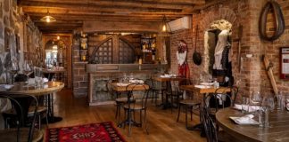 Restoranti me gatime shqiptare shpallet ndër 100 më të mirët në New York