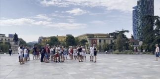 INSTAT: Mbi 1 milion të huaj hynë në Shqipëri, në 3-mujorin e parë të vitit