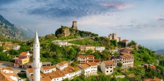 CNN rendit Shqipërinë mes 12 destinacioneve të verës