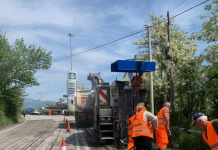 Librazhd-Elbasan, punohet për rehabilitimin e shtresave të dëmtuara asfaltike