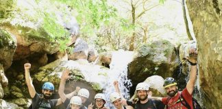 Turistë shqiptarë e të huaj pjesë e “South Outdoor Festival” në Borsh