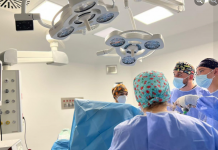 Ndërhyrje e suksesshme laparoskopike e një tumori të vështirë në Spitalin Memorial