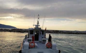 Policia shpëton dy turistë gjermanë në Gjirin e Gramës