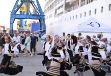 Kroçera “Sirena” me 636 turistë amerikanë viziton Durrësin