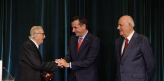 Juristët Luan Omari, Ismet Elezi dhe Niazi Jaho nderohen me titullin “Mirënjohja e Qytetit”