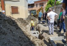 Elbasan, ndërhyrje në 8 km infrastrukturë nëntokësore në rrugën “Xhaferr Hakani”