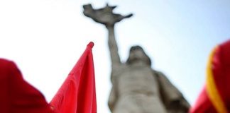 Kremtohet në Korçë 80-vjetori i krijimit të Ushtrisë Nacional-Çlirimtare