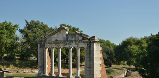 Faqja e njohur turistike: Vizitojini patjetër këto bukuri të Shqipërisë