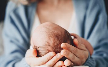 Rasti i parë në botë i lindjes së një fëmijë nga një nënë me sindromën Alstrom