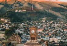 Media franceze reportazh nga Gjirokastra