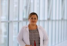 Almeta Saliaj, e përkushtuar ndaj edukimit të nxënësve në gjimnazin e Patosit