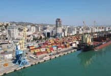 Mbi 13 mijë tonë mallra po përpunohen në portin e Durrësit