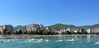 Fituesit e maratonës së notit në Pogradec