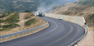 Nis asfaltimi i lotit të 3 të rrugës Qukës-Qafë Plloçë