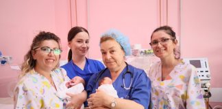 Binjakët prematurë fitojnë betejën me jetën në maternitetin “Mbretëresha Geraldinë”