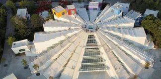 “Reuters” shkrim për transformimin e Piramidës në qendër digjitale për të rinjtë