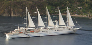 Kroçera “CLUB MED II” me 283 turistë nga Belgjika e Franca në Portin e Vlorës