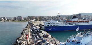Fluks udhëtarësh në Portin e Vlorës, mbi 18 mijë vetëm në korrik