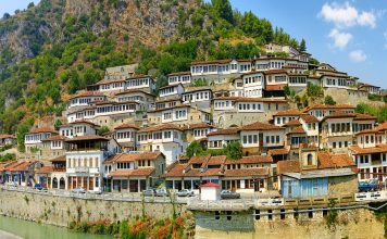 “HistMag”: Berati një ndër perlat e Shqipërisë