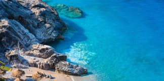 “Daily Express”: Shqipëria, një nga xhevahiret e fshehura të Evropës për pushime në shtator