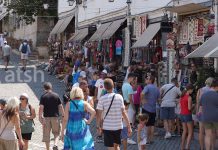 Turistët e huaj: E duam Gjirokastrën për historinë, kulturën dhe muzetë