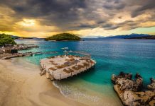 “The Irish Mirror”: Shqipëria mes destinacioneve më të mira për pushime në shtator