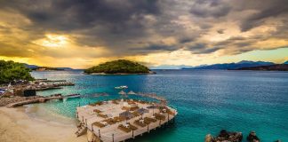 “The Irish Mirror”: Shqipëria mes destinacioneve më të mira për pushime në shtator