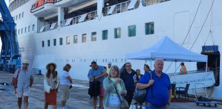 “Seven Seas Navigator”, me 437 turistë nga 22 vende të botës viziton Durrësin