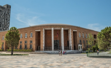 Raporti i BSH-së mbi stabilitetin financiar: Konsumi dhe investimet mbështetën rritjen e ekonomisë