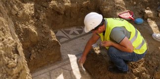 Gërmimet arkeologjike zbulojnë një mozaik të rrallë në Durrës