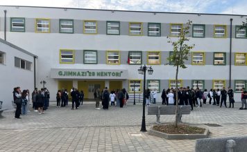 Shkolla e mesme “28 Nëntori” në Burrel, e rindërtuar me kushtet më të mira