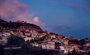 Media polake, “Tanie Loty”: Shqipëria, zbuloni perlën ballkanike dhe magjepsuni nga veçantia e saj