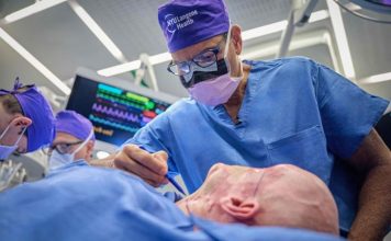 Realizohet me sukses transplanti i parë në botë i një syri human