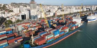Porti Durrës: Në përpunim katër anije tregtare me rreth 10.168 tonë mallra