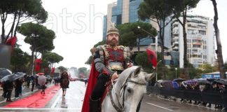 Google ‘vishet kuqezi’ në 111-vjetorin e Pavarësisë së Shqipërisë