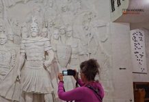 Turistja italiane, vizitorja e 100 000-të në Muzeun e Krujës