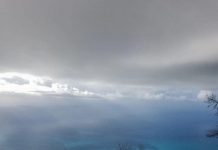 Me mal, det e dëborë në të njëjtin vend, në Majën e Qorres