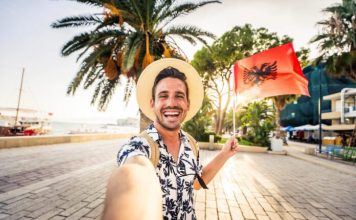 Revista polake, “Tanie Loty”: Shqipëria, një thesar i fshehur në Ballkan