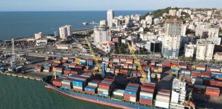 Porti i Durrësit, përpunohen 5 anije mbi 10 mijë tonë mallra