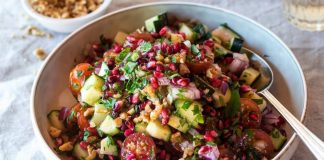 Sallatë Me Ullinj, Arra Dhe Shegë – Një Shije e Munguar Nga Tryeza Juaj