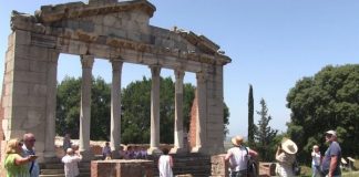 Rekord turistësh në Apoloni; Rritje me 40% e numrit të vizitorëve