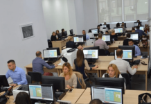 Paga mesatare 900 euro në vitin 2024