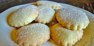 Biskota me Kos – Receta e Lehtë dhe e Ëmbël