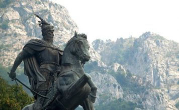 Përkujtohet Heroi Kombëtar, Gjergj Kastriot Skërnderbeu, në 556-vjetorin e vdekjes