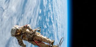 Cili kozmonaut ka qëndruar më gjatë?