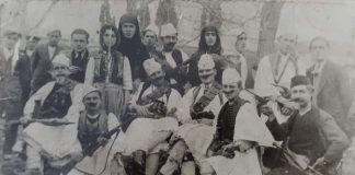 88-vjetori i shfaqjes së parë teatrale në qytetin e Fierit