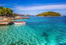 “Express”: Shqipëria ka gjithçka që një turist mund të dëshirojë për pushime