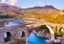 Media spanjolle “La Vanguardia”: Vizitoni Shqipërinë, vendin e bukur mes Ballkanit dhe Adriatikut