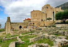 30 operatorë turistikë nga e gjithë bota në Muzeun Gjergj Kastrioti Skënderbeu në Krujë